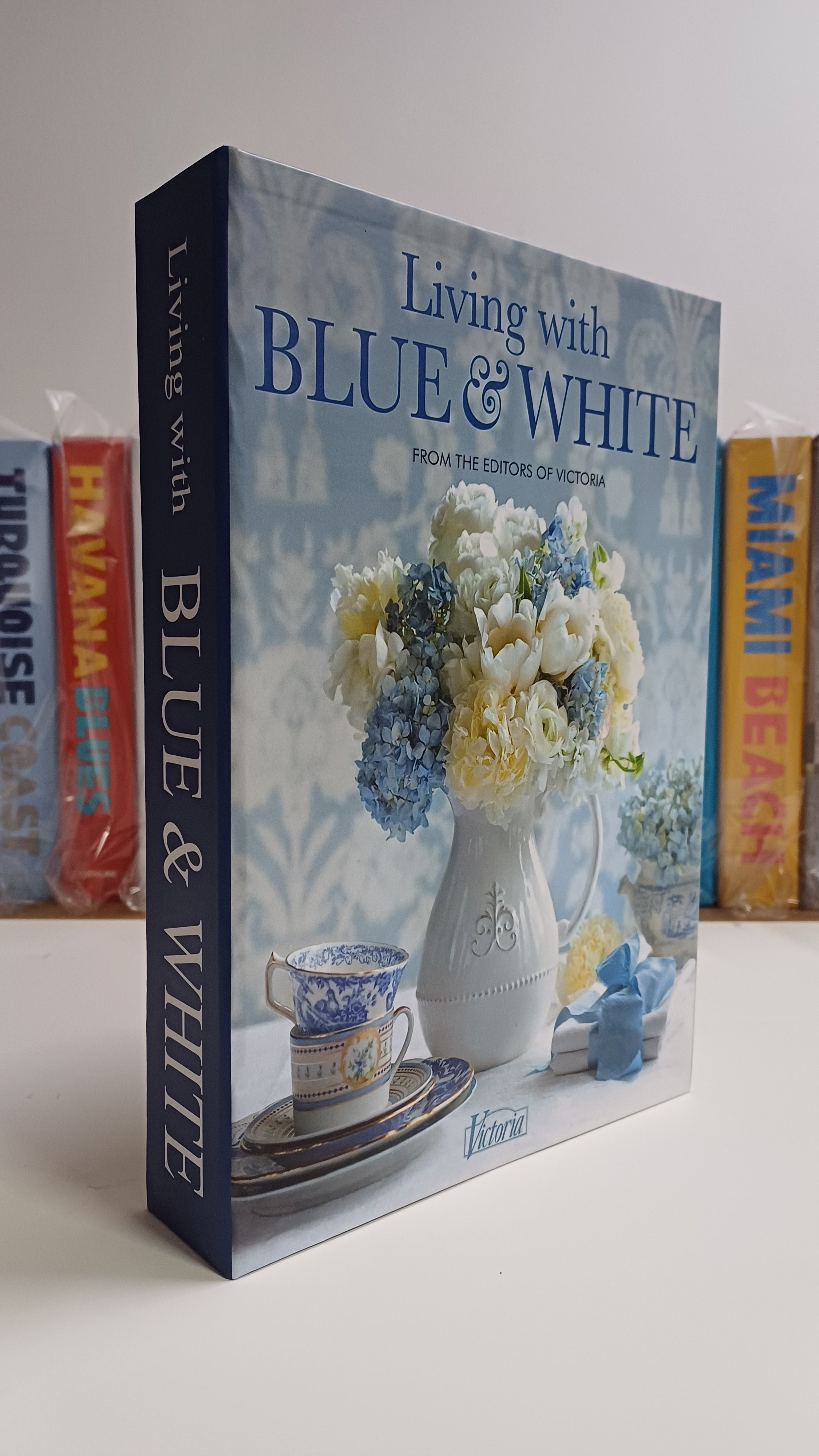 640 BLUE & WHITE dekoratif kitap kutusu