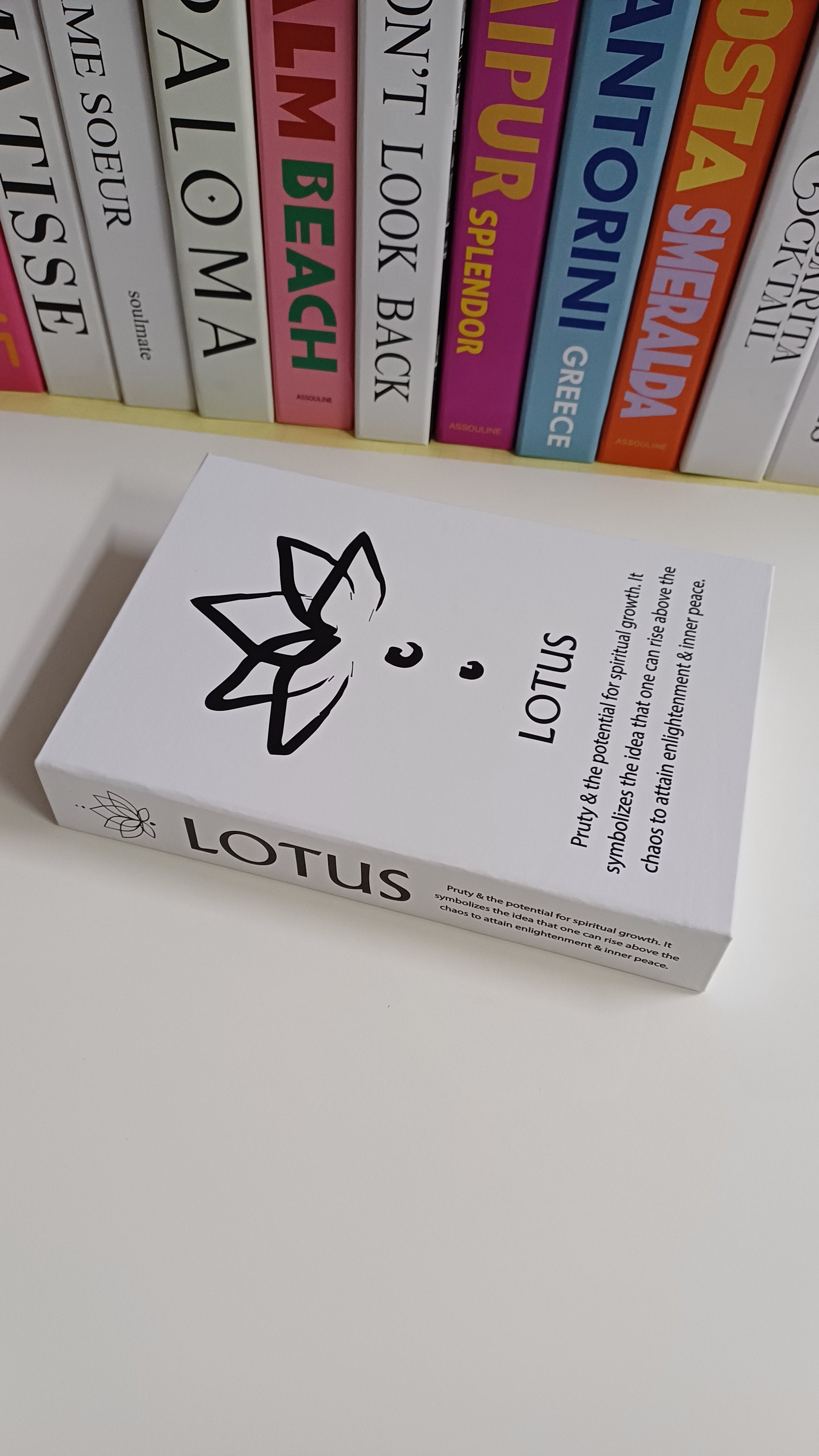 604 LOTUS dekoratif kitap kutusu