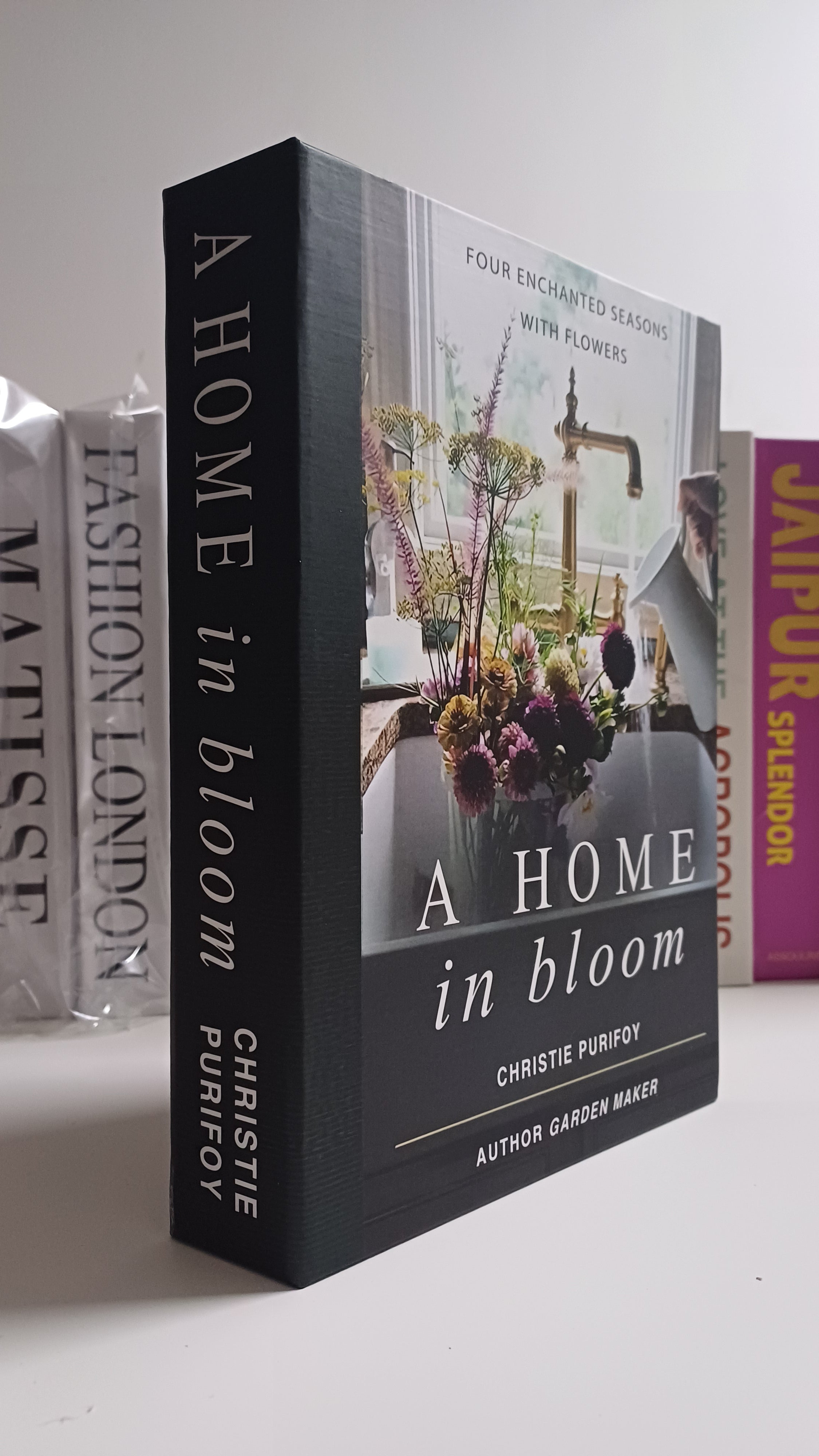 638 A HOME IN BLOOM dekoratif kitap kutusu