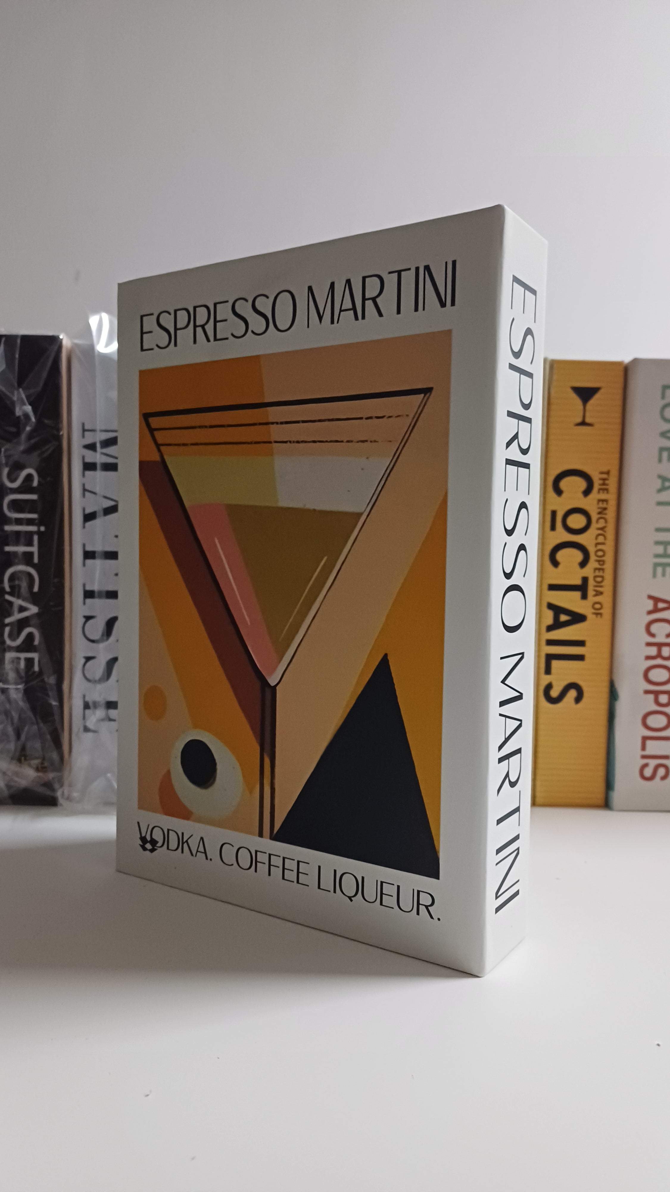 577 ESPRESSO MARTINI dekoratif kitap kutusu