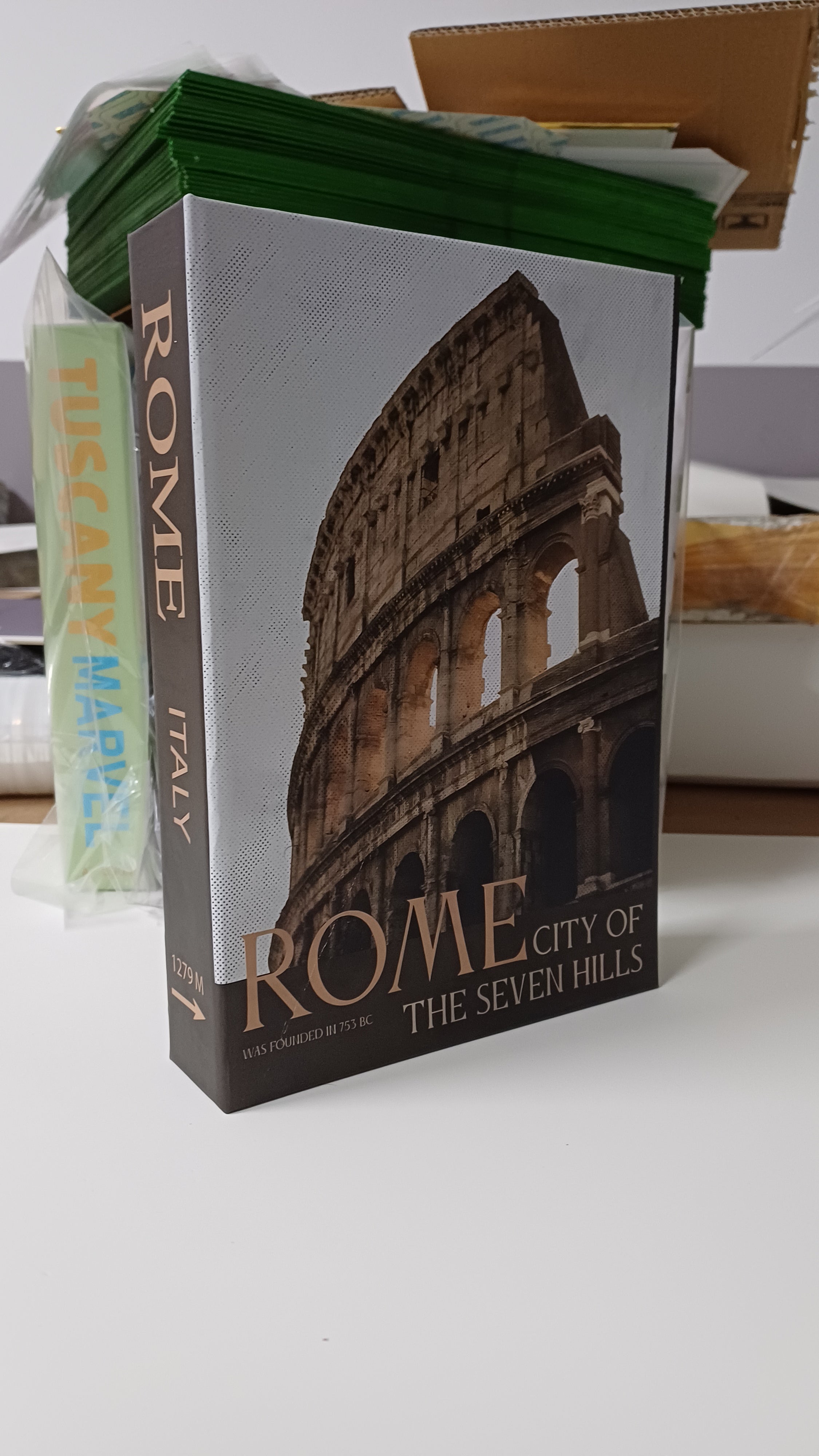 626 ROME dekoratif kitap kutusu